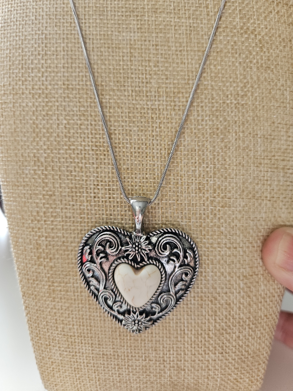 paparazzi Silver-Tone Heart Pendant Necklace with Cream Inset